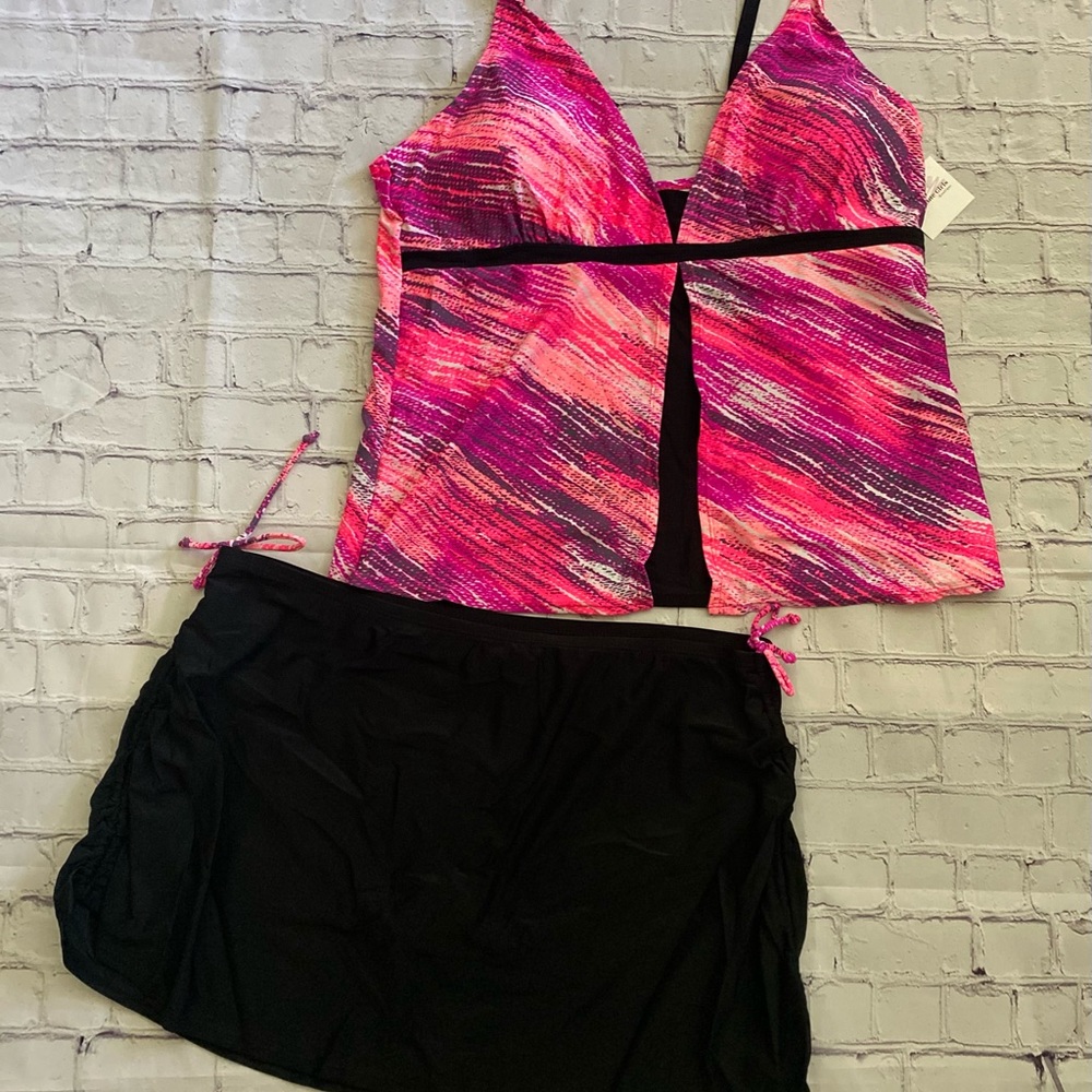 Two piece swimsuit black and pink